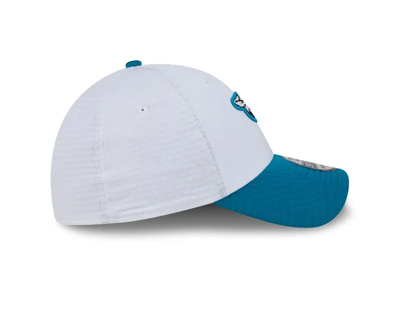 Jacksonville Jaguars 2024 Training White 39THIRTY Stretch Fit