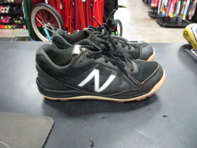 Used New Balance Size Unknown Baseball Cleats