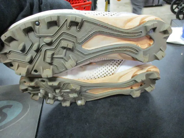 Used Rawlings Size 9 Baseball/Softball Cleats